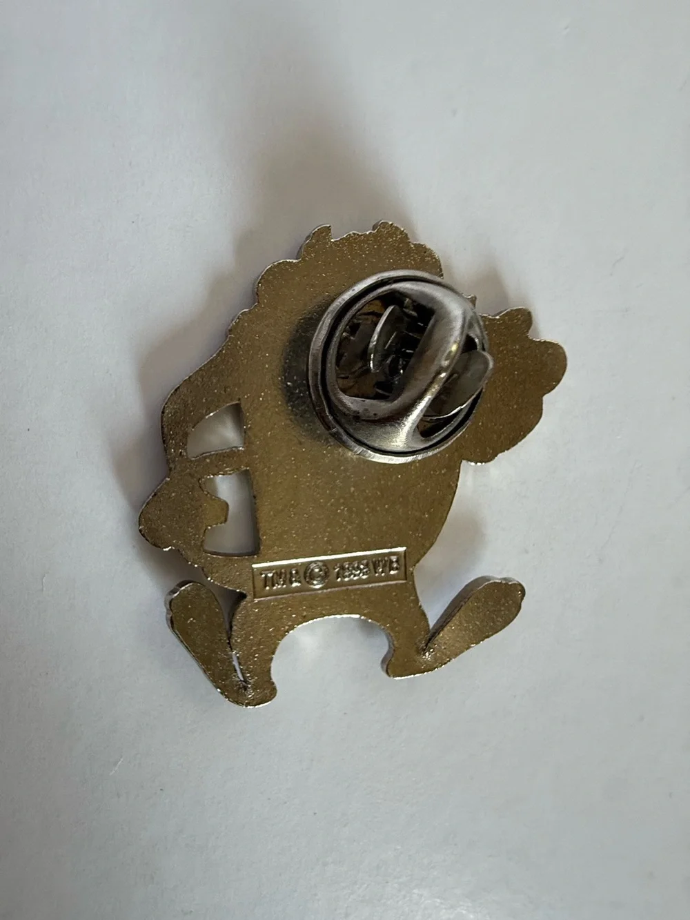 Tazmanian Devil Enamel Pin - Brown and Yellow Cartoon Character
